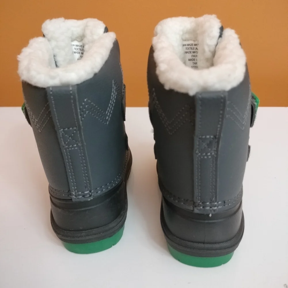Cat & Jack stylish gray